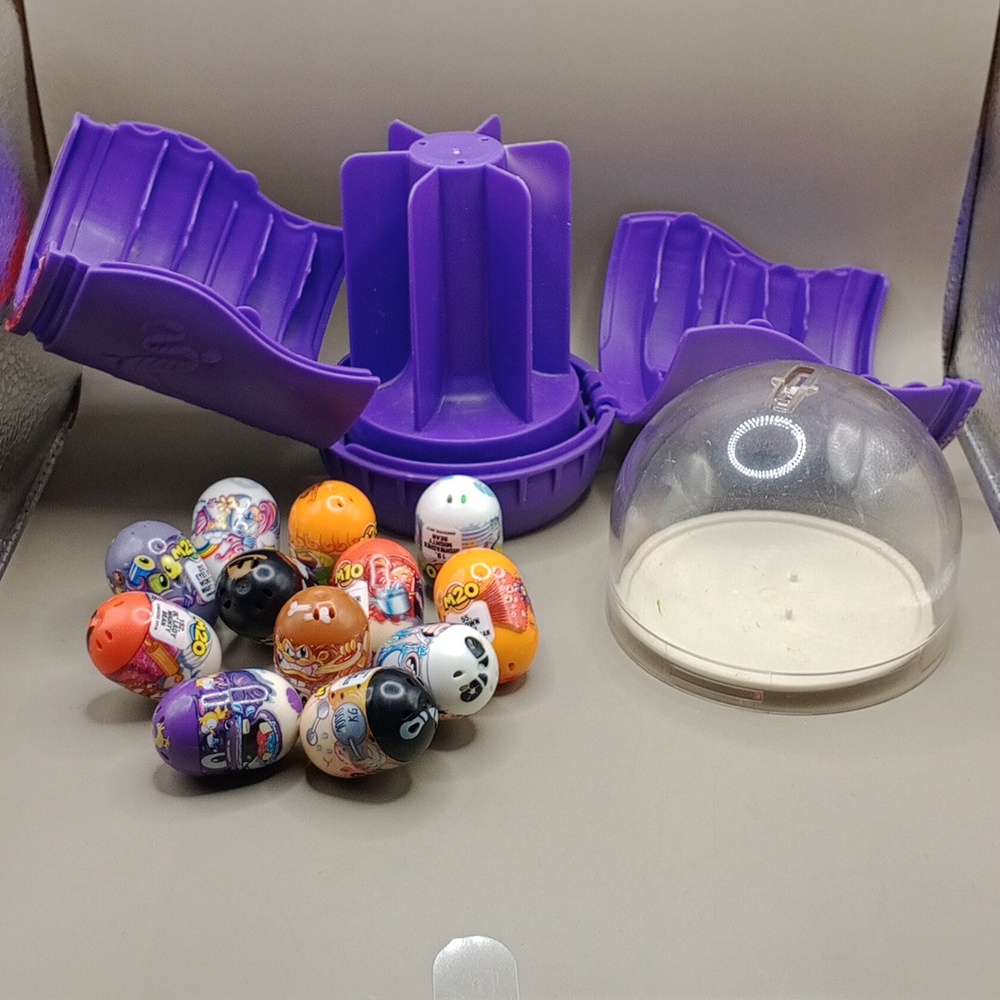 Mighty Beanz Embossed Purple Container - Picture 3 of 3